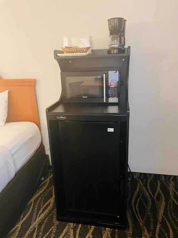 America'S Best Value Inn Sandpoint Exterior photo